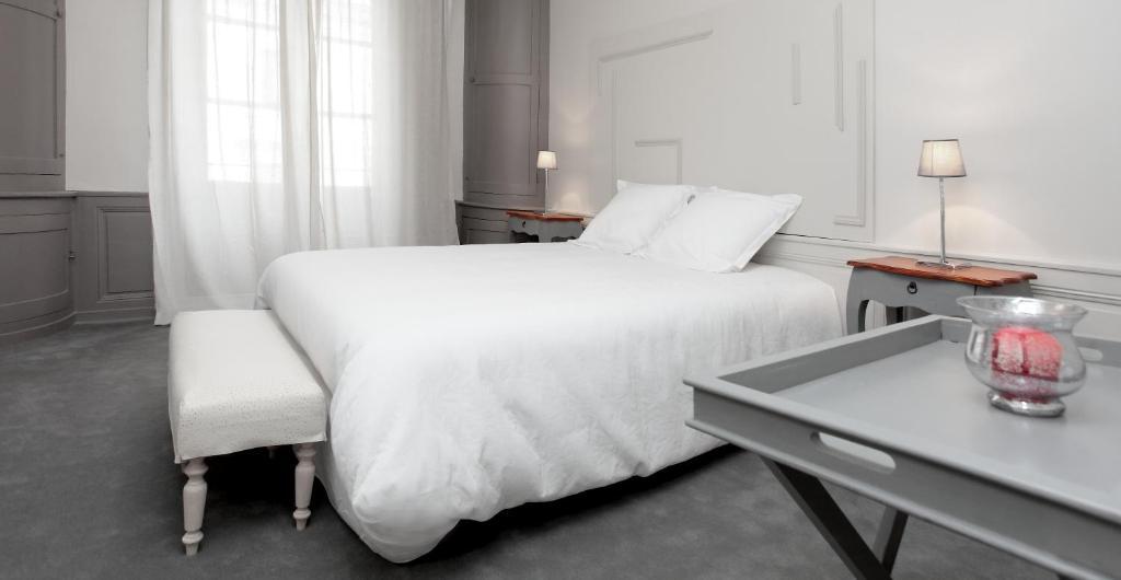 Suites De La Tour Perigueux Centre ภายนอก รูปภาพ